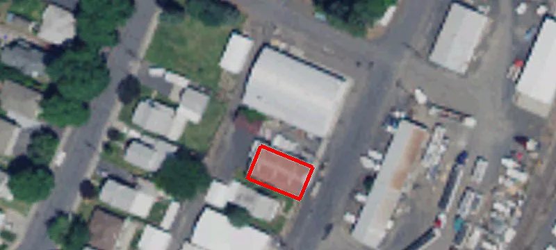 911 Sumner St