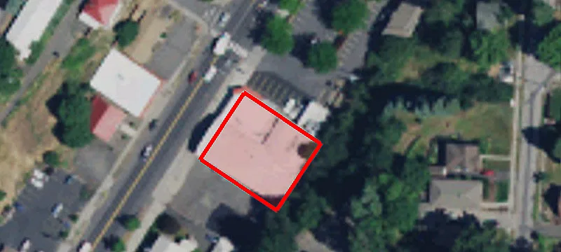 300 Grand Ave