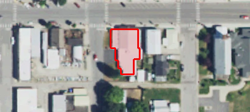 402 Main Ave