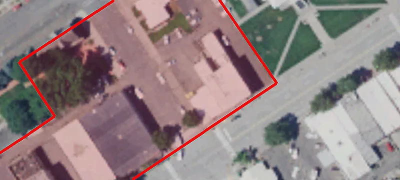 305 Main St