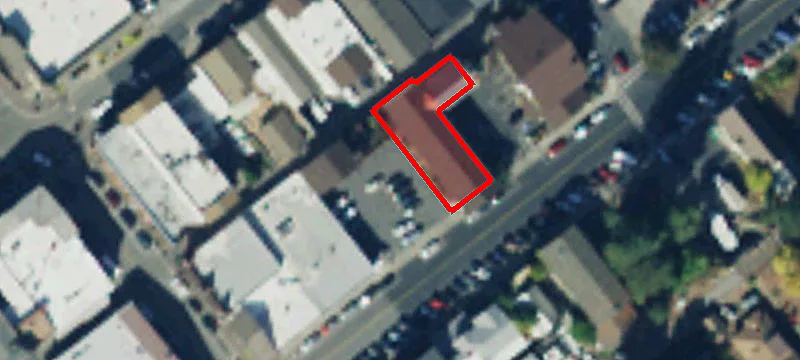 922 Commercial St