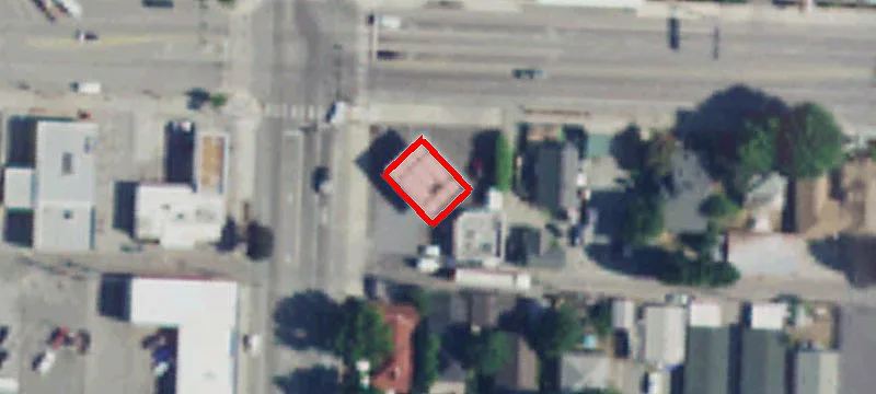 302 Woodin Ave