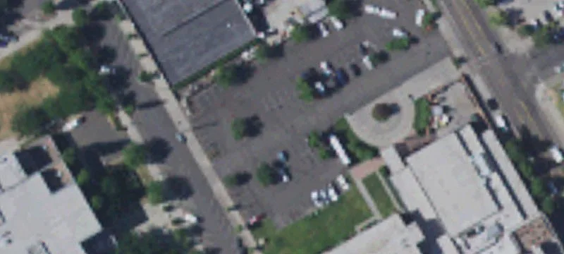 208 3rd Ave