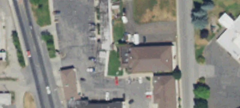 915 Main St