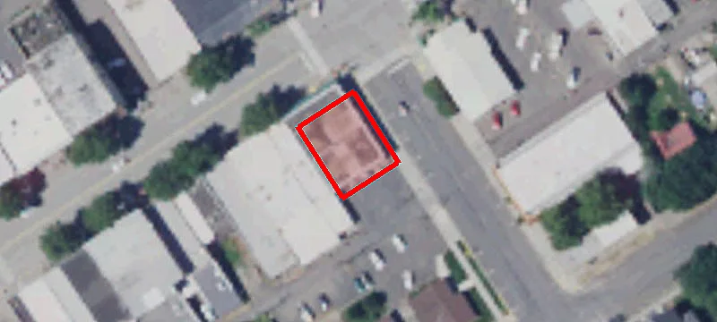 260 262nd E Main St