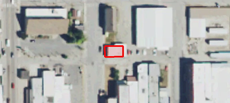 106 2nd E St
