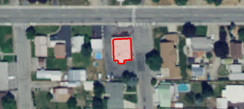 702 Pioneer Ave