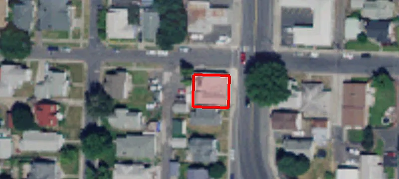 704 Main St