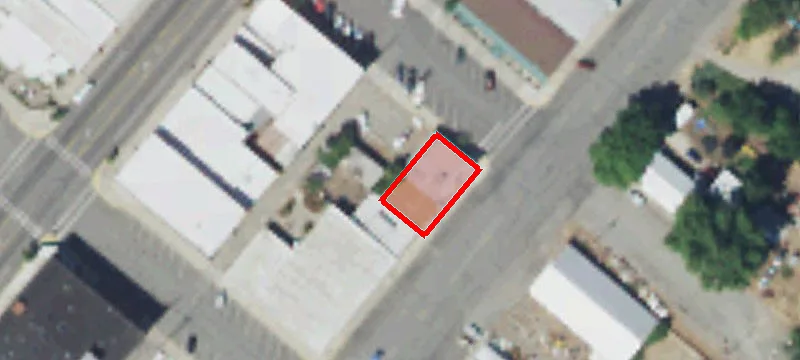 105 Pne W St