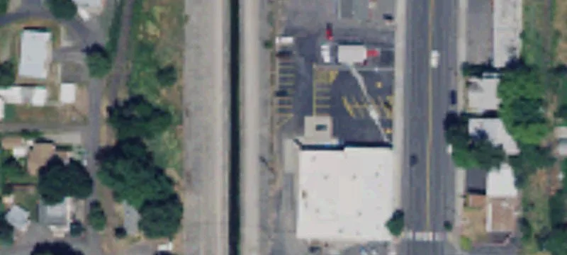 418 Main St