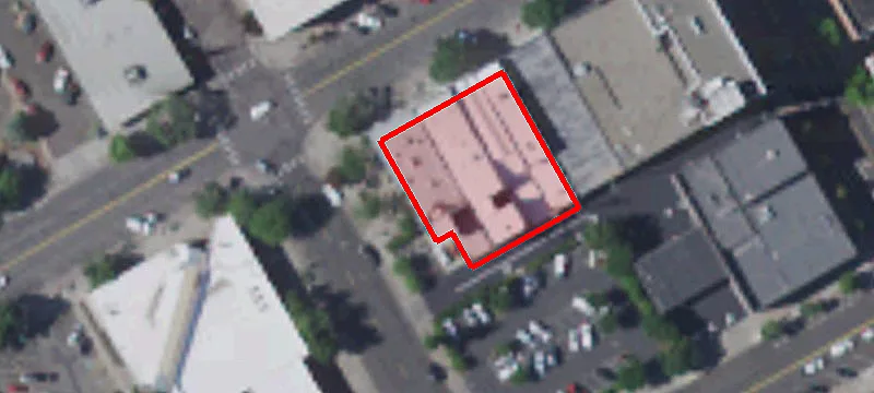 27 Main St