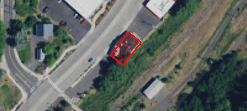 740 Grand Ave