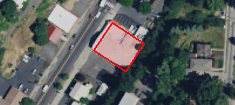 300 Grand Ave