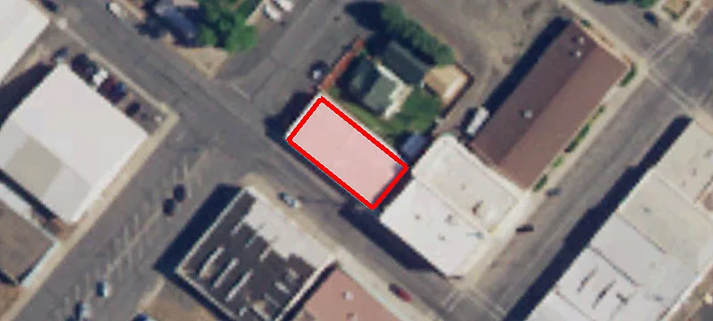 102 Broadway Ave