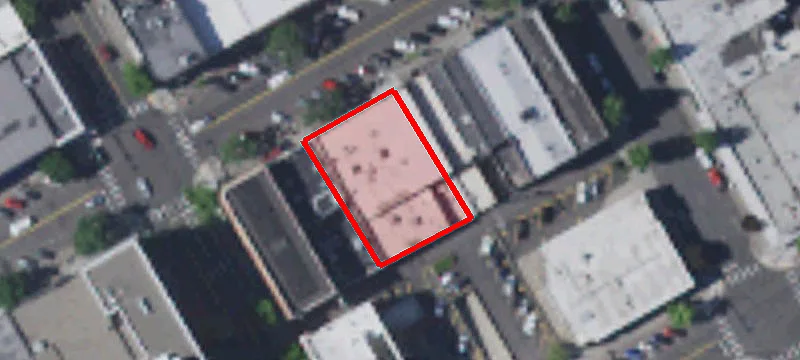 16 Main St