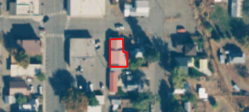 211 3rd Ave