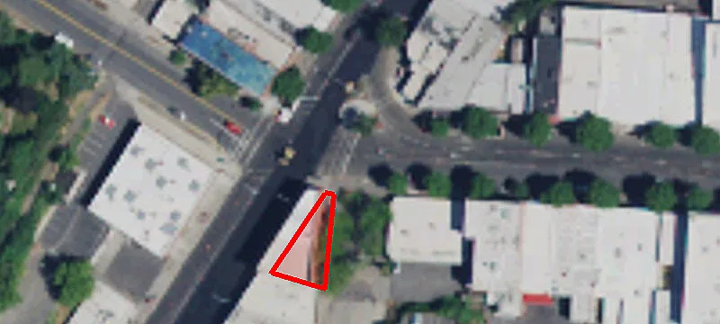122 Grand Ave