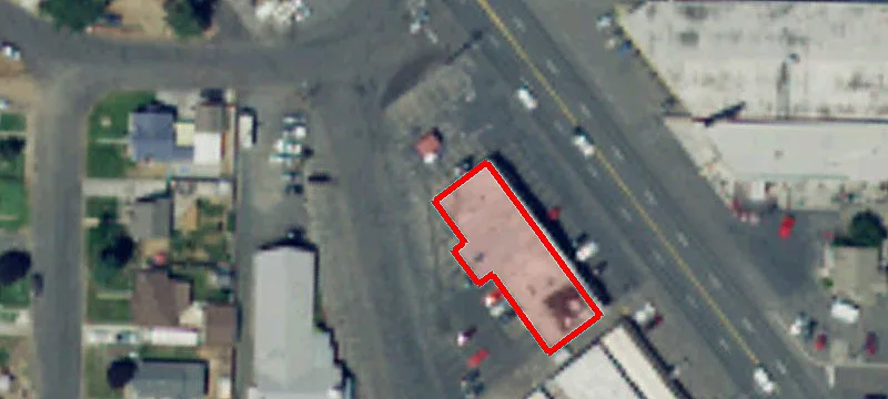 2628 Main St