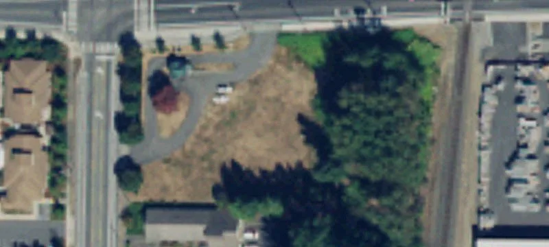 1098 Cedar Ave