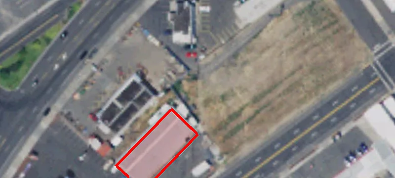 900 3rd Ave