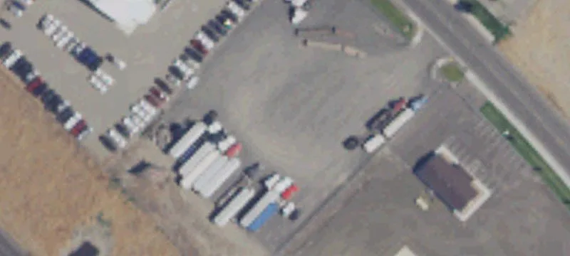 2002 Commercial Ave