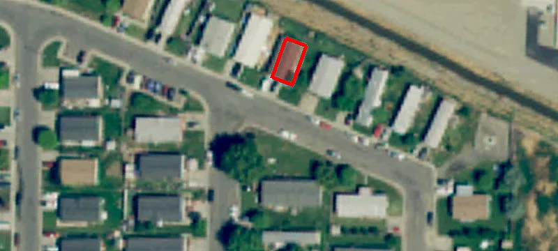 402 Maple Ave