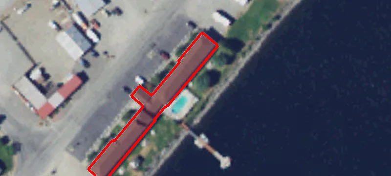 115 Lakeshore Dr