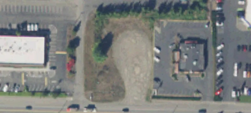 935 Roosevelt E Ave