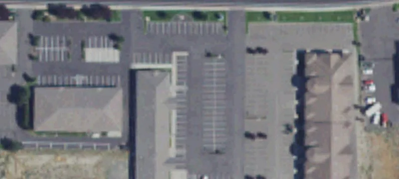 Deschutes Ave