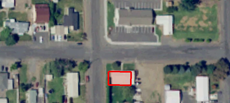 24375 Selkirk SW Ave