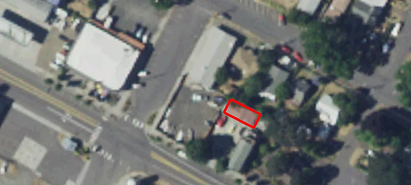 110 Maple St