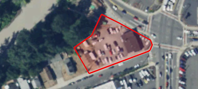 713 Main St