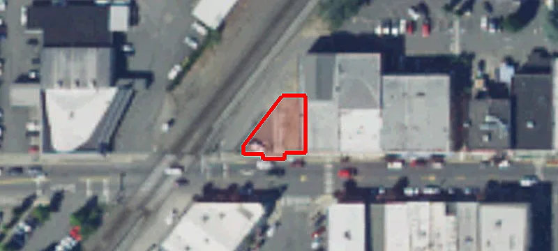 905 Main St