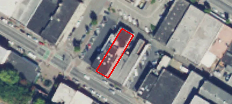 105 1st St