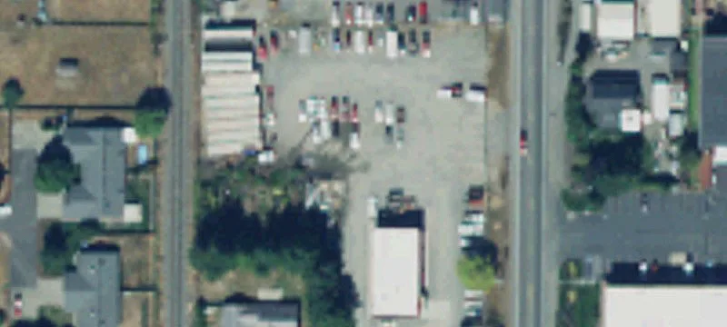 10208 Portland E Ave