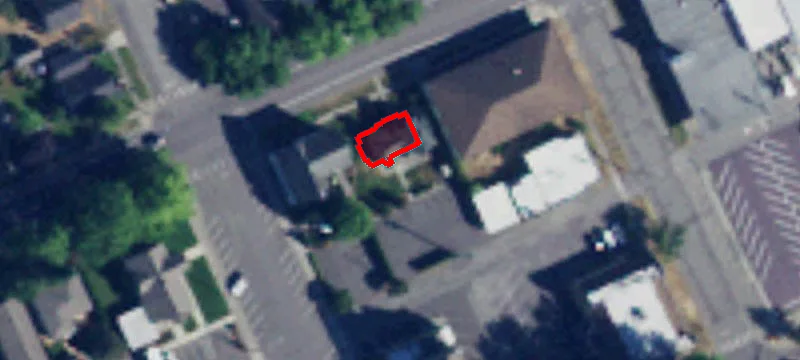 709 Grover St