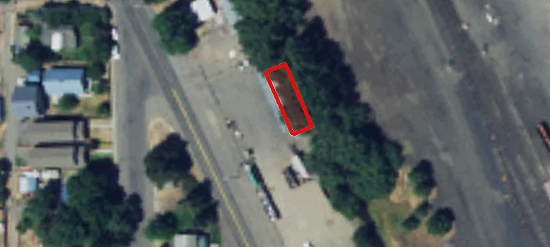 320 Railroad Ave