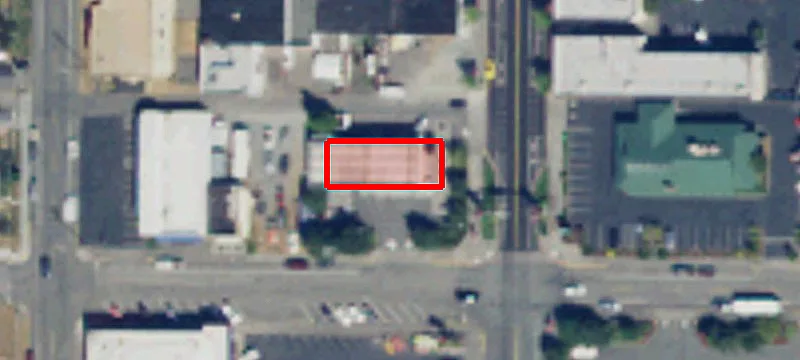 1020 Commercial Ave