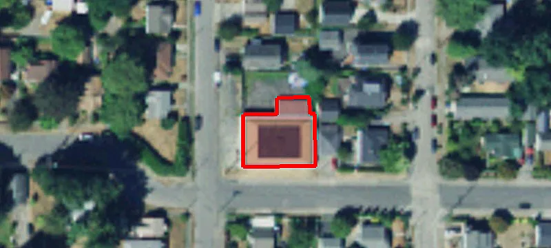 1002 Hewitt Ave