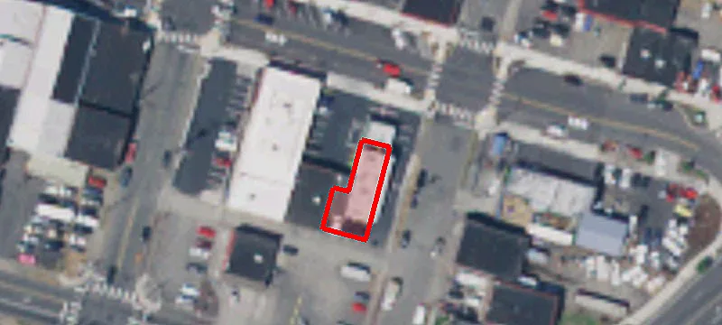 400 Main St