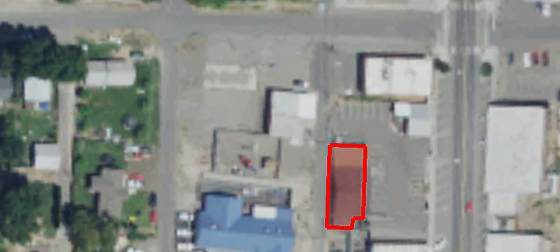 909 Della Ave