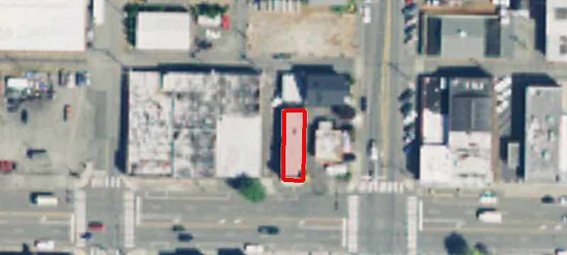 2715 Hewitt Ave
