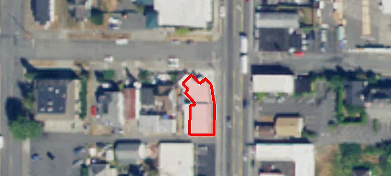 2000 Commercial Ave