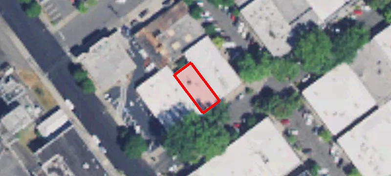 225 4th Ave