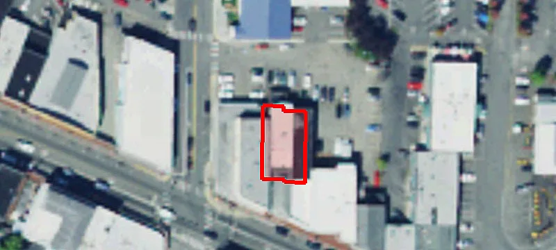 807 Bay St