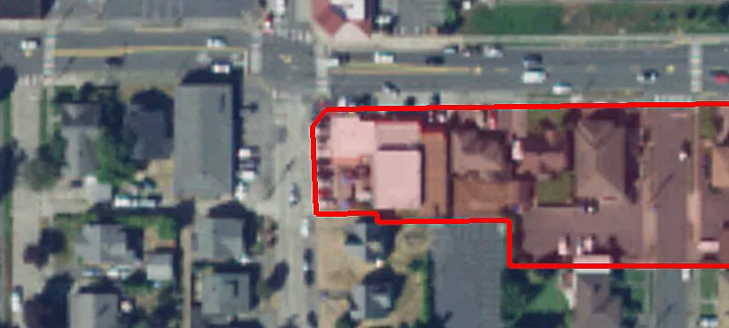 1402 Main St