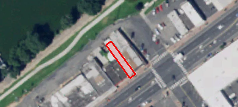 204 Broadway Ave