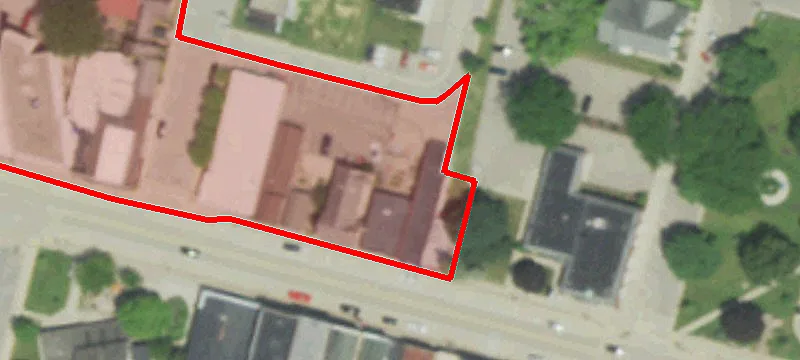 136 Main St