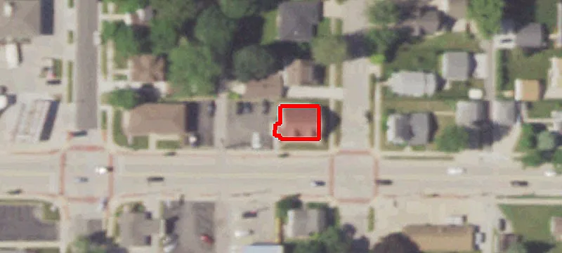 921 George St