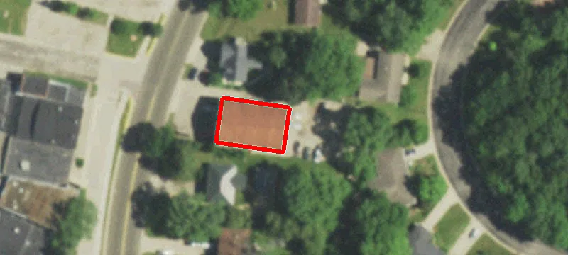 451 Main St